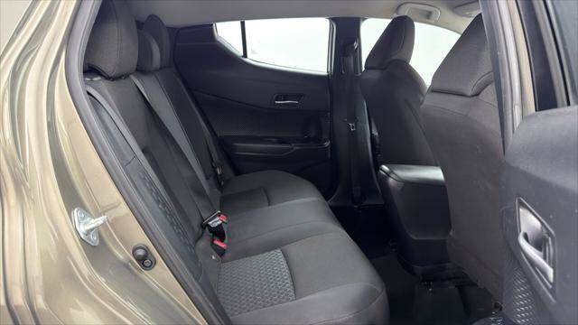Used 2021 Toyota C-HR LE FWD image 19