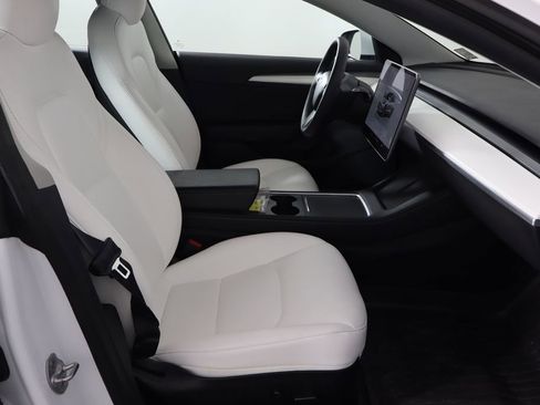 Used 2022 Tesla Model 3 Long Range AWD/4WD image 16
