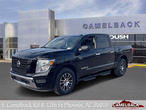 Used 2021 Nissan Titan SV w/ SV Convenience Package image 1