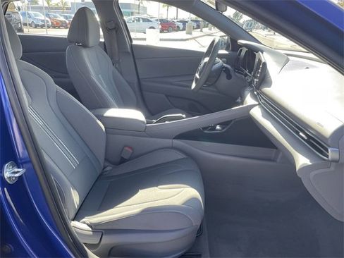 Used 2021 Hyundai Elantra SEL w/ Cargo Package image 26