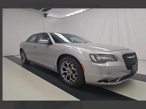 Used 2017 Chrysler 300 S w/ 300S Premium Group AWD/4WD image 4