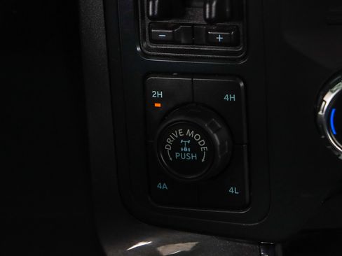 Used 2022 Ford F150 Lariat w/ Equipment Group 502A High AWD/4WD image 22