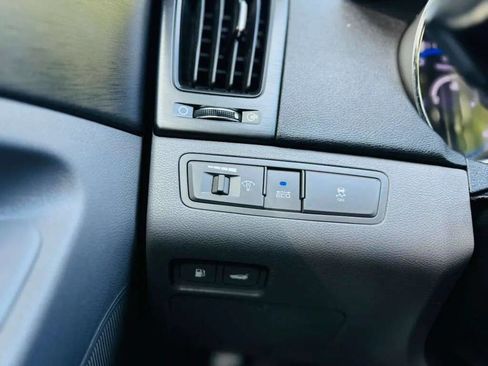 Used 2012 Hyundai Sonata GLS image 15