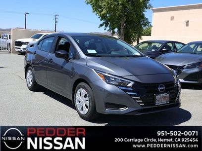 New 2025 Nissan Versa S w/ Trunk Package