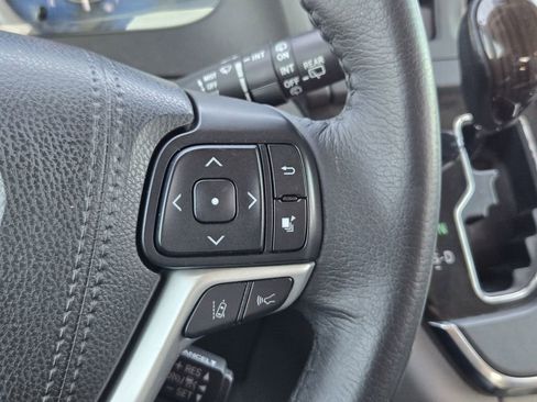 Used 2018 Toyota Sienna XLE Premium image 27