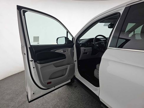 Certified 2025 Honda Ridgeline RTL image 20