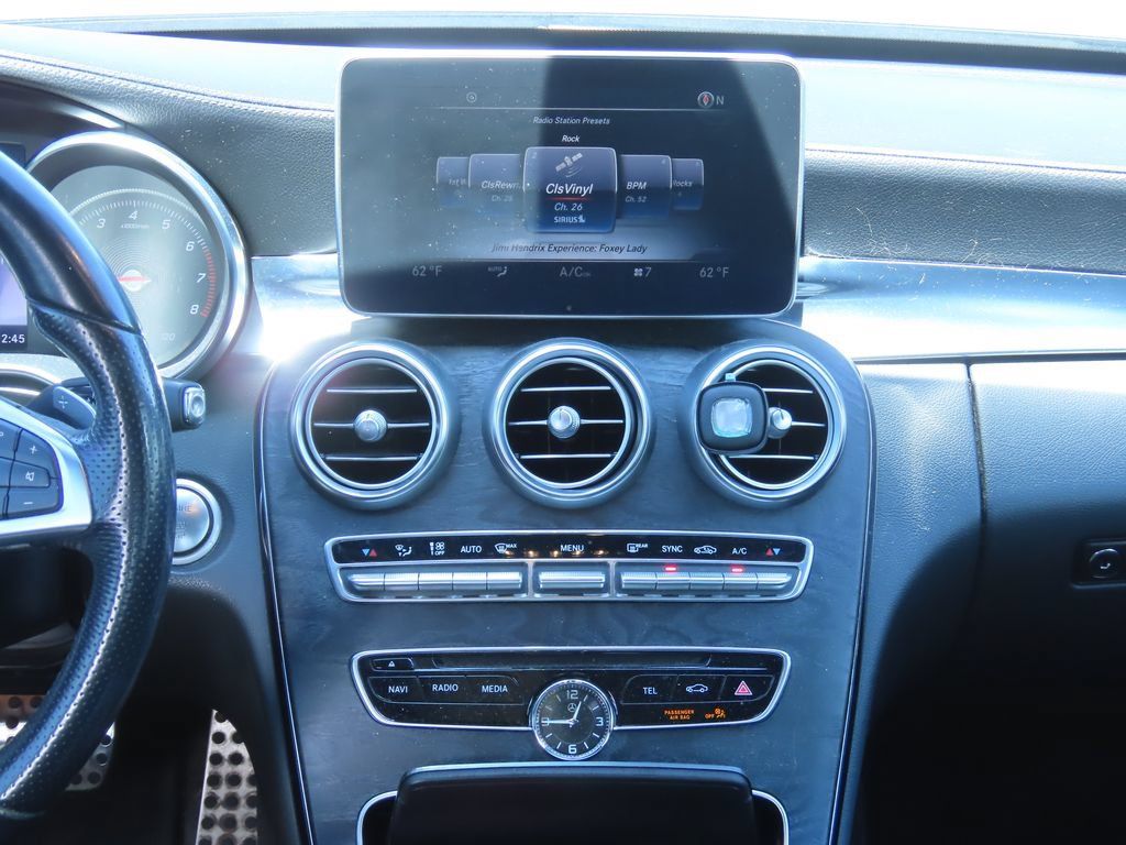 Used 2015 Mercedes-Benz C 300 4MATIC Sedan image 8