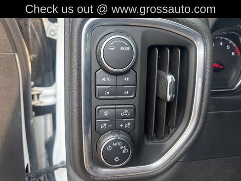 Used 2020 Chevrolet Silverado 1500 LT Trail Boss AWD/4WD image 12