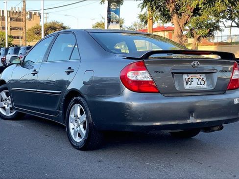 Used 2004 Toyota Camry SE FWD image 4