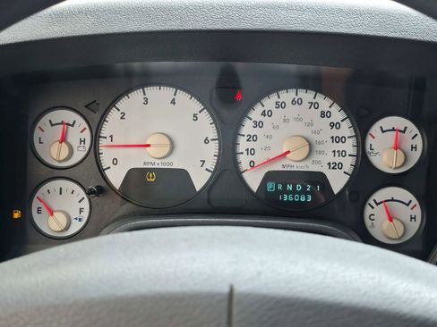 Used 2008 Dodge Ram 1500 Truck ST image 21