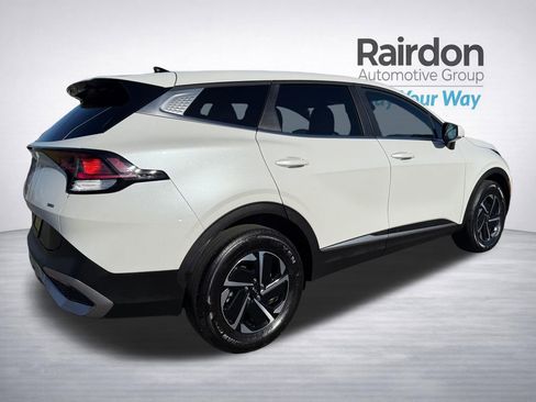 Certified 2024 Kia Sportage LX image 9