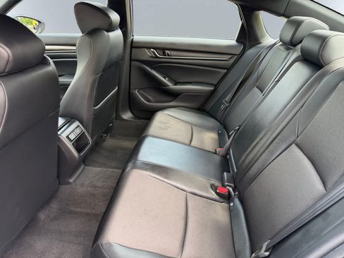 Used 2022 Honda Accord Sport image 18