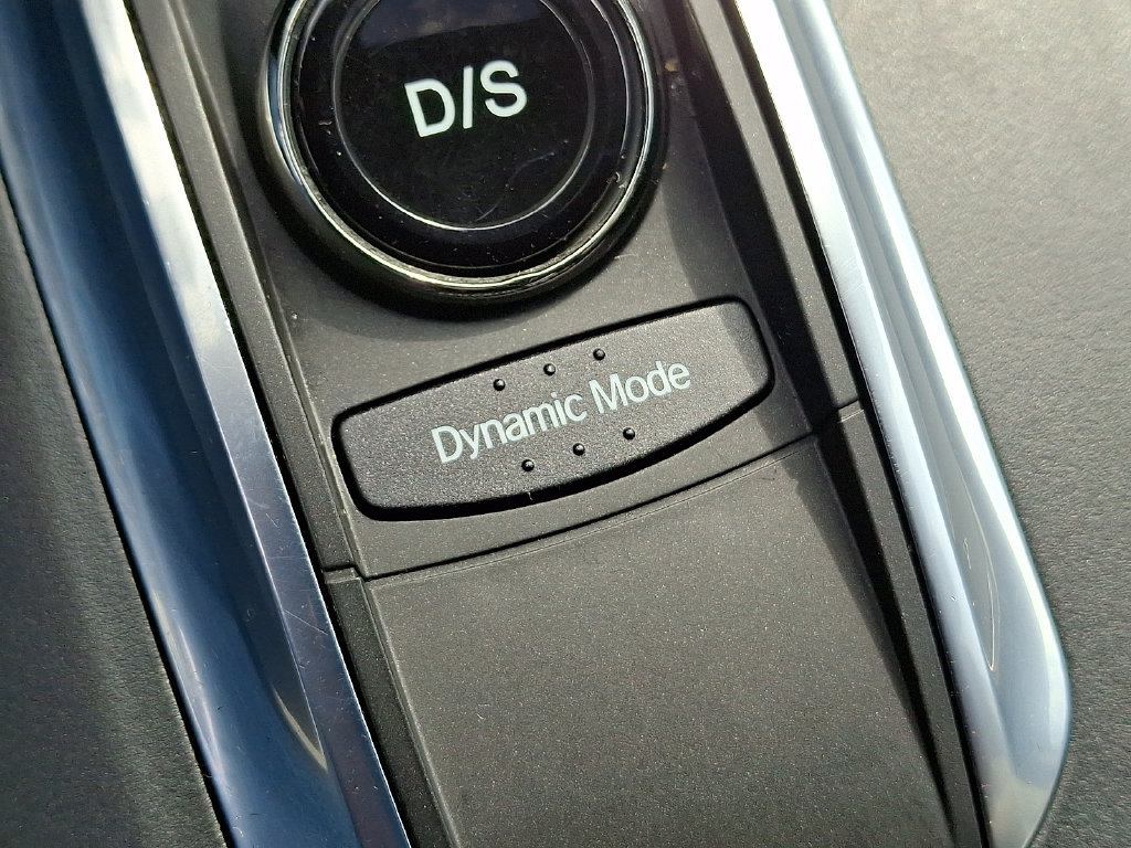 Used 2018 Acura MDX w/ Technology Package AWD/4WD image 25