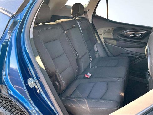 Used 2023 GMC Terrain SLE w/ Driver Convenience Package image 28