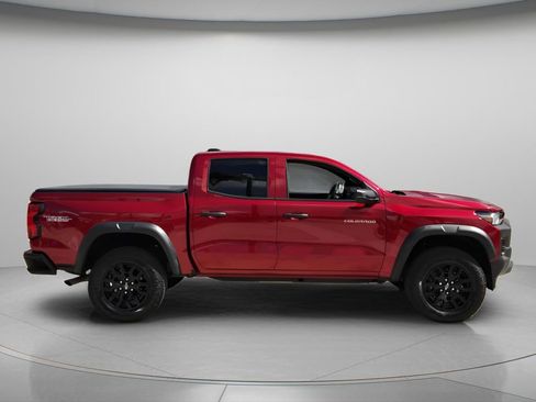 Used 2024 Chevrolet Colorado Trail Boss w/ Advanced Trailering Package image 3