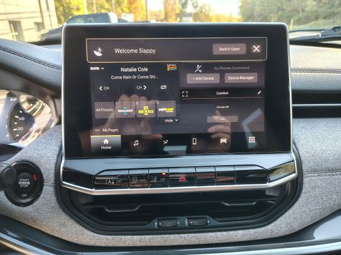 Certified 2023 Jeep Compass Latitude image 33