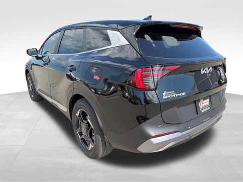 New 2026 Kia Sportage EX FWD image 5