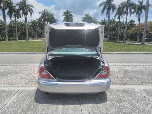 Used 2006 Jaguar XJ Vanden Plas RWD image 48