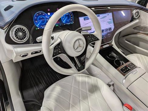 Certified 2023 Mercedes-Benz EQS 580 4MATIC Sedan image 10
