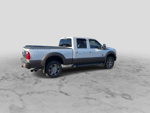 Used 2016 Ford F350 Platinum w/ Platinum Package image 8