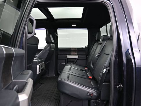 Used 2022 Ford F250 Lariat w/ Black Appearance Package AWD/4WD image 17