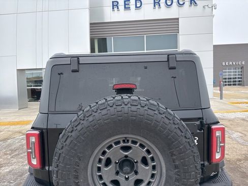 Used 2021 Ford Bronco Badlands image 6
