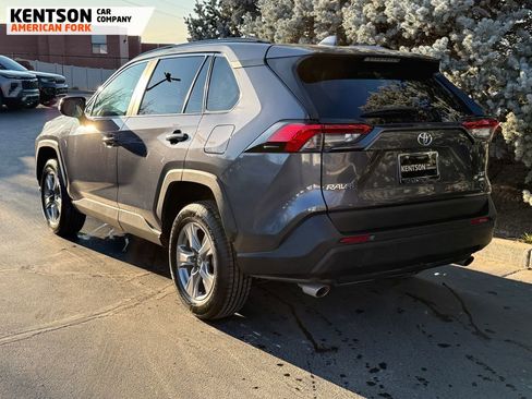Used 2025 Toyota RAV4 XLE image 6