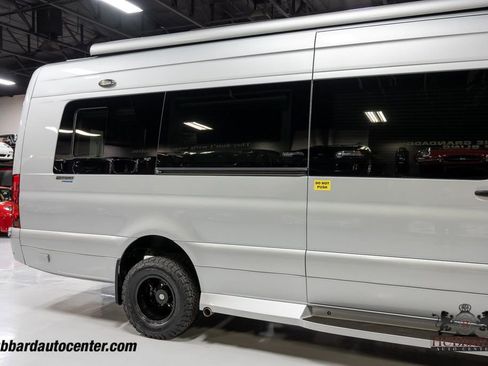 Used 2020 Mercedes-Benz Sprinter 3500 image 24