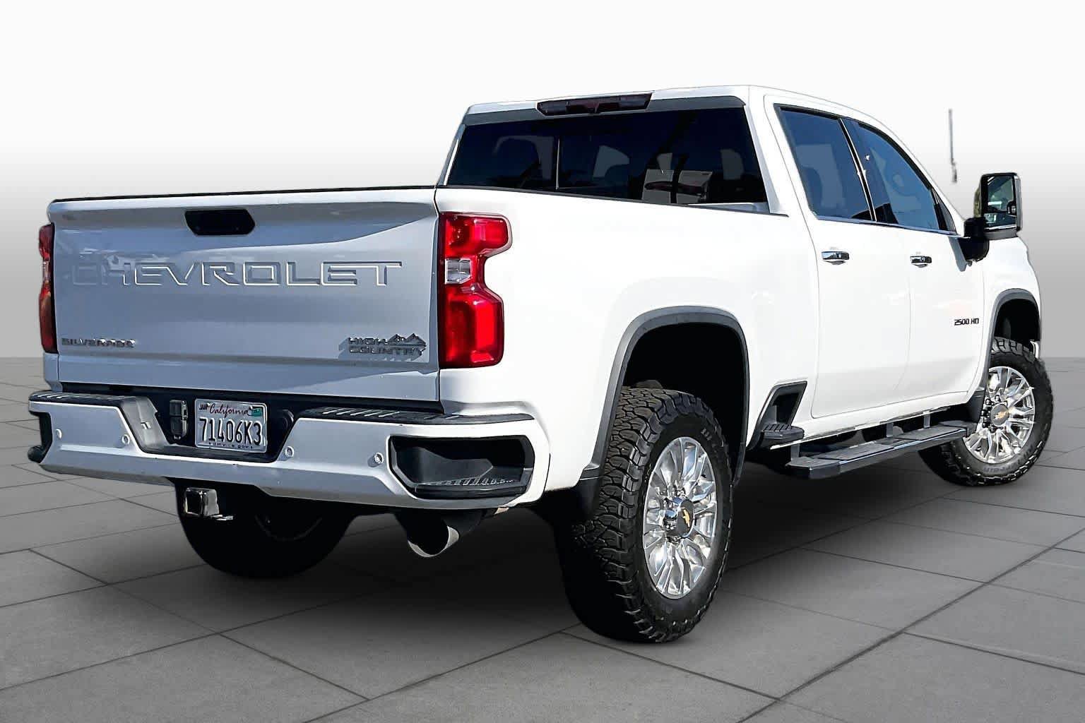 Used 2022 Chevrolet Silverado 2500 High Country w/ Safety Package II AWD/4WD image 12