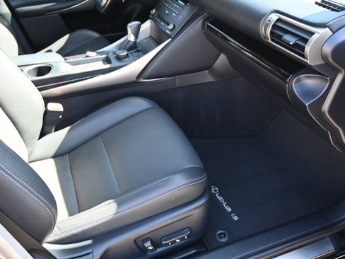 Used 2016 Lexus IS 300 AWD image 24