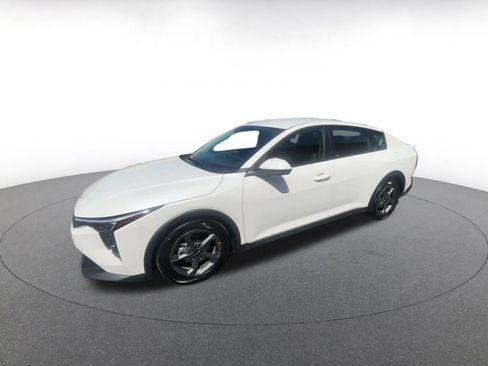 Used 2025 Kia K4 LXS image 7