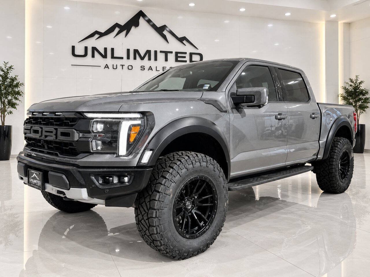 Used 2024 Ford F150 Raptor AWD/4WD image 2