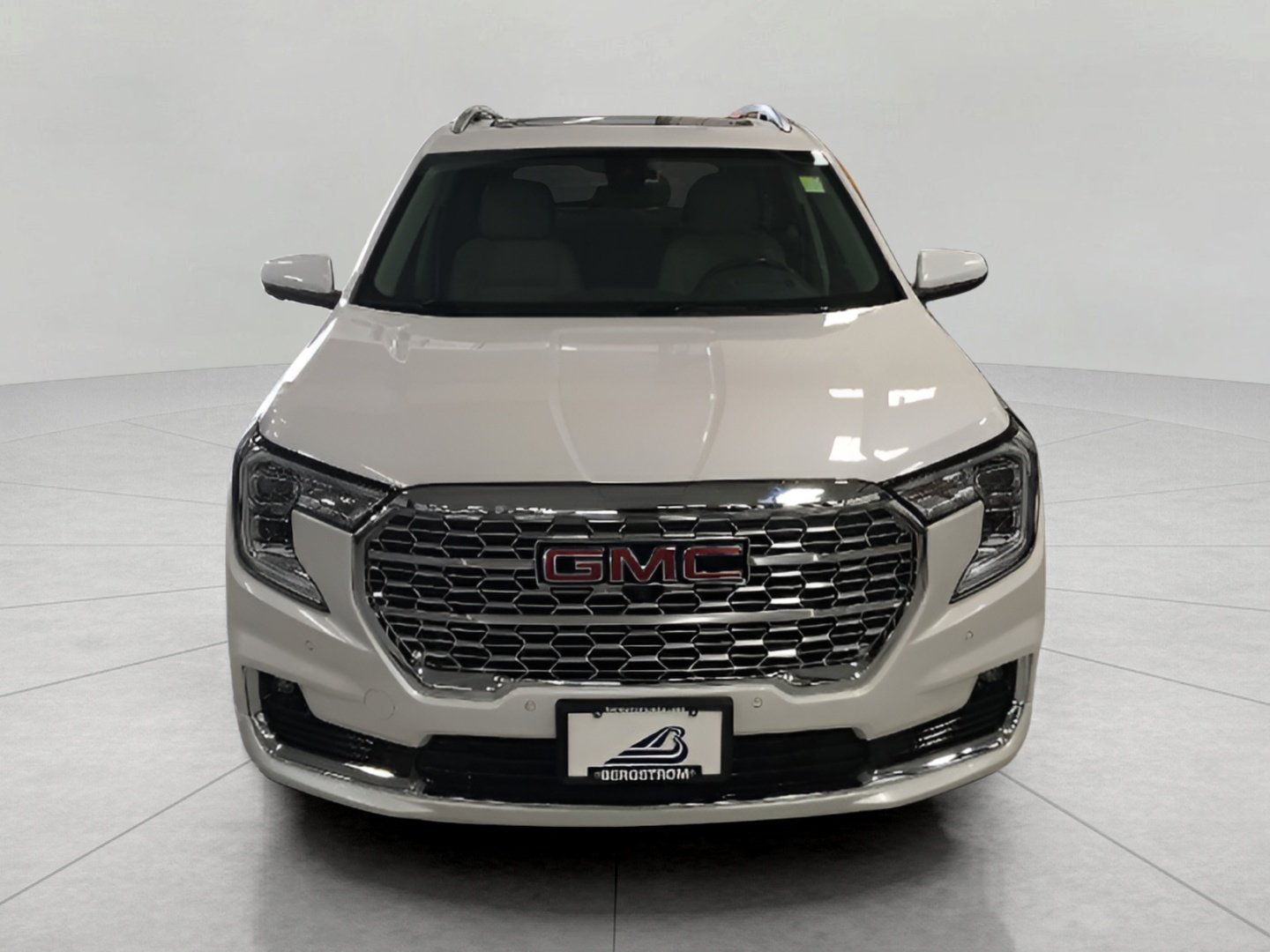 Used 2022 GMC Terrain Denali w/ Denali Premium Package AWD/4WD image 11