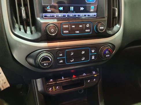 Used 2015 Chevrolet Colorado LT w/ Luxury Package image 31