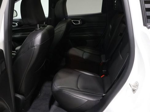 Used 2024 Jeep Compass Limited w/ High Altitude Package image 18