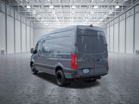 Used 2020 Mercedes-Benz Sprinter 3500 image 3