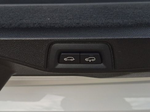 Certified 2022 BMW X7 xDrive40i w/ Premium Package image 9