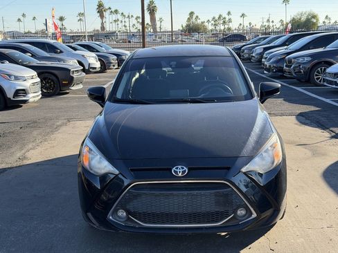 Used 2019 Toyota Yaris LE image 15
