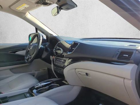 Used 2022 Honda Pilot Elite image 24