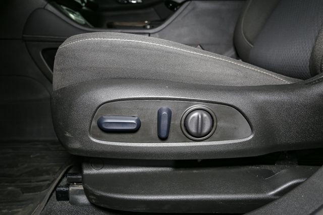 Used 2023 GMC Acadia SLE w/ Driver Convenience Package AWD/4WD image 38