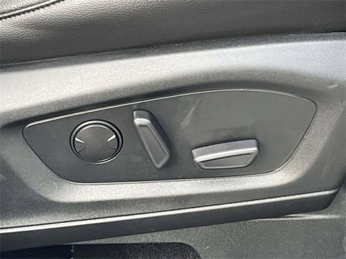 Used 2023 Ford Explorer ST-Line w/ Class IV Trailer Tow Package image 12