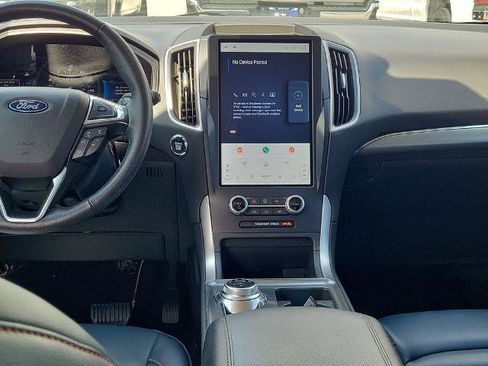 Certified 2023 Ford Edge SEL w/ Sport Appearance Package AWD/4WD image 16