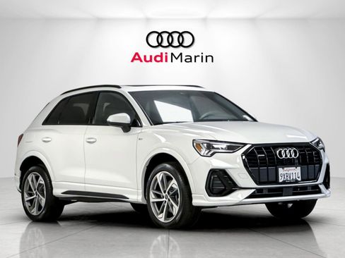 Certified 2025 Audi Q3 2.0T Premium w/ Convenience Plus Package AWD/4WD image 7