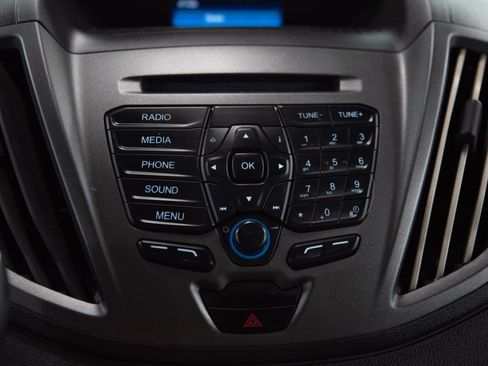 Used 2018 Ford Transit 150 XL RWD image 30