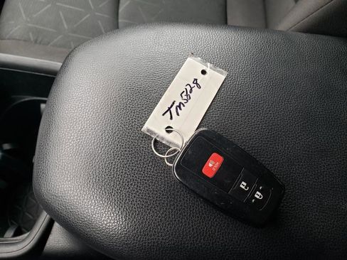 Used 2023 Toyota RAV4 XLE image 43