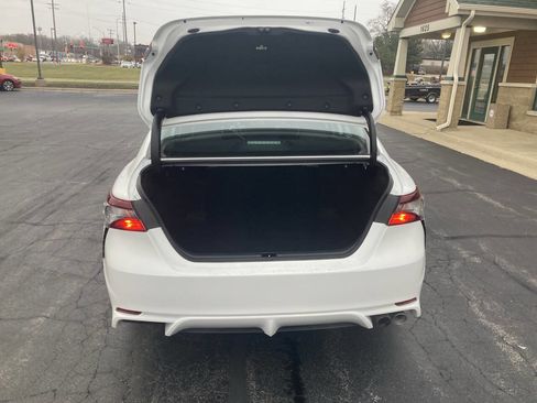 Used 2022 Toyota Camry SE image 20