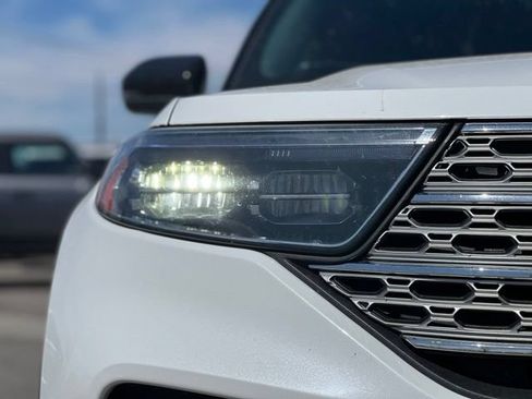 Used 2022 Ford Explorer Limited AWD/4WD image 12