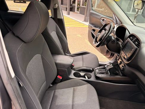 Used 2020 Kia Soul GT-Line w/ GT 2.0L Power Sunroof Package FWD image 38
