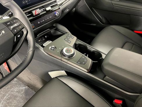 New 2026 Kia Sportage SX Prestige AWD/4WD image 12