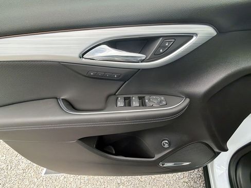 New 2026 Buick Envision Avenir image 19